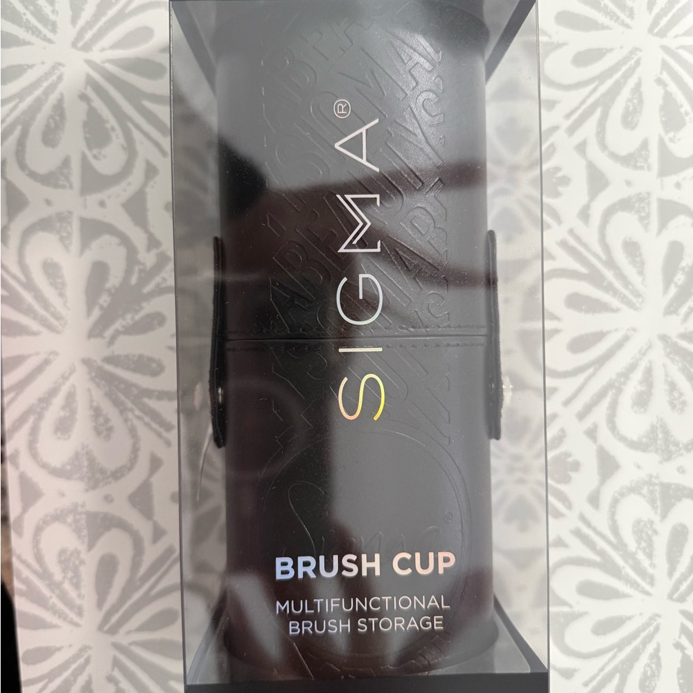 Sigma Brush Cup Holder - Two Makeup Brush Cups Snap Together for On-The-Go